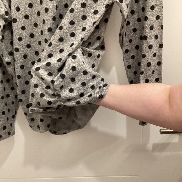 Edista Los Angeles gray with black polka dotted long sleeve top Size X-LARGE - Picture 4 of 5